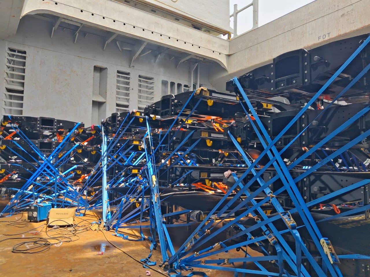 Lashing Operation 8
