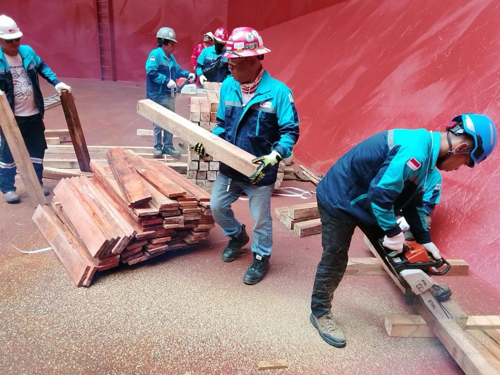 Lashing Operation 9